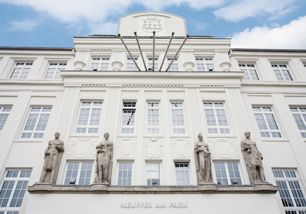 Fabrikschloss Neuffer am Park